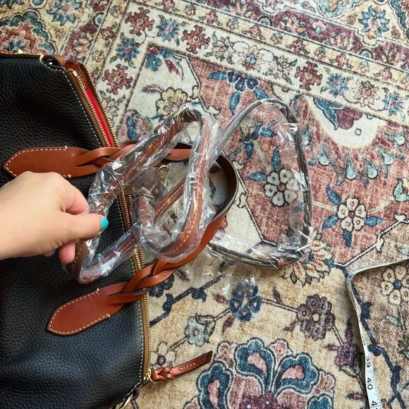 NWOT Dooney & Bourke Black pebble Leather Celeste Satchel with Gold Hardware - Picture 9 of 10